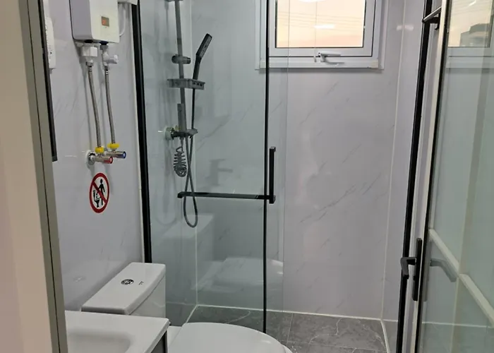 Krisanto White * Prodhromi