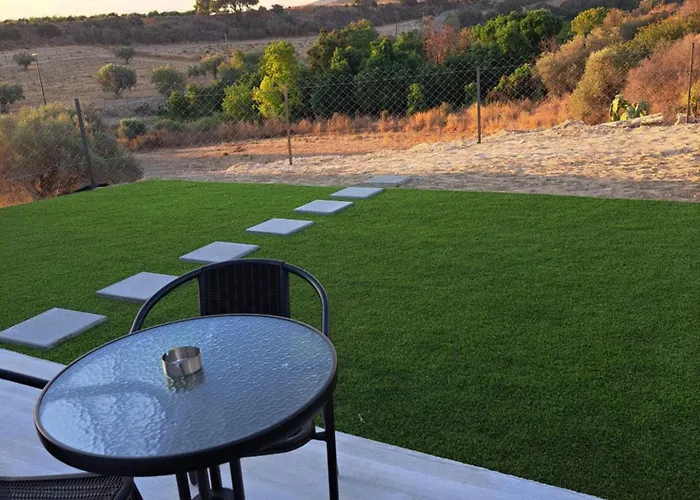 別荘 Krisanto White *