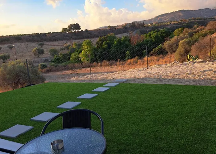 Krisanto White 別荘 *